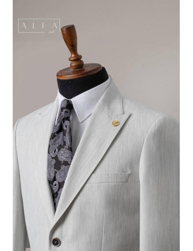 Gri Mono Yaka Çift Düğme Takım Elbise – Sade ve Zamansız Şıklık